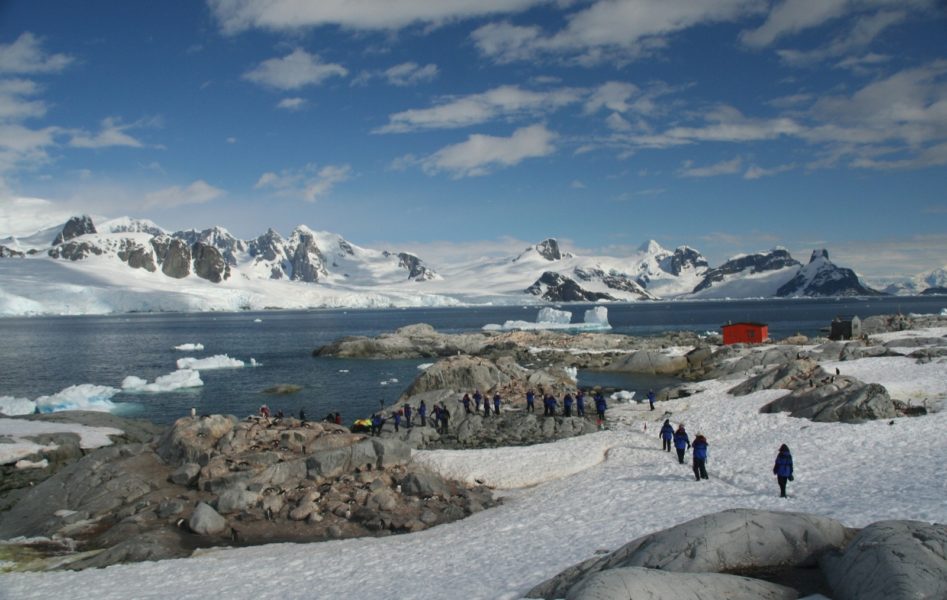 030-Antarctica-123Rf-63759243_Xl
