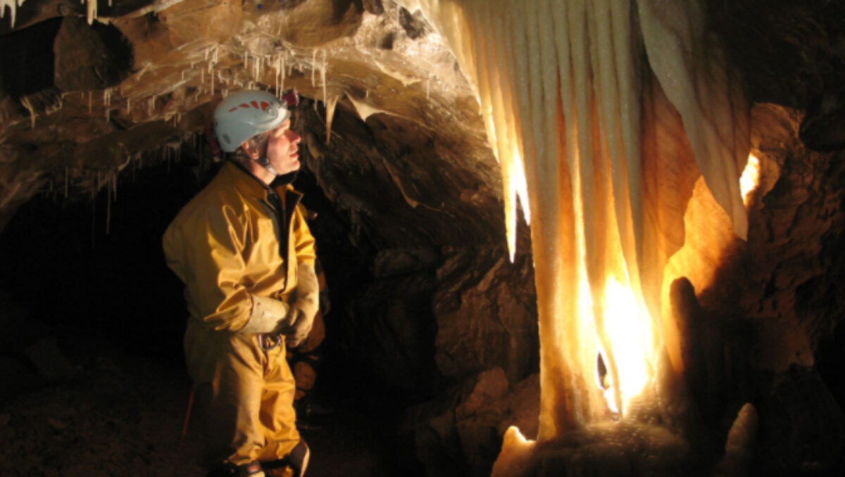 Acclimbatizecave