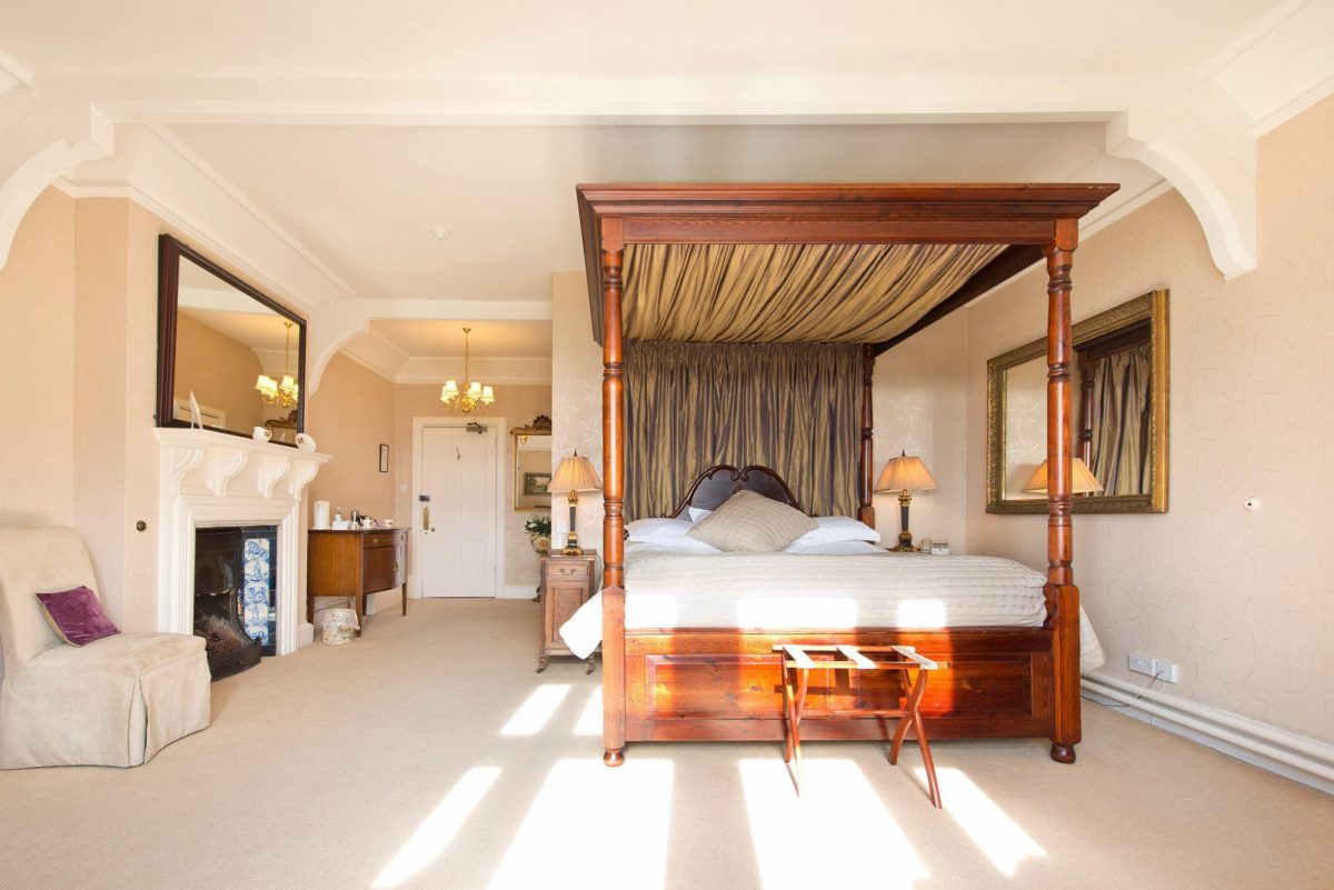 Simonstone Hall 1