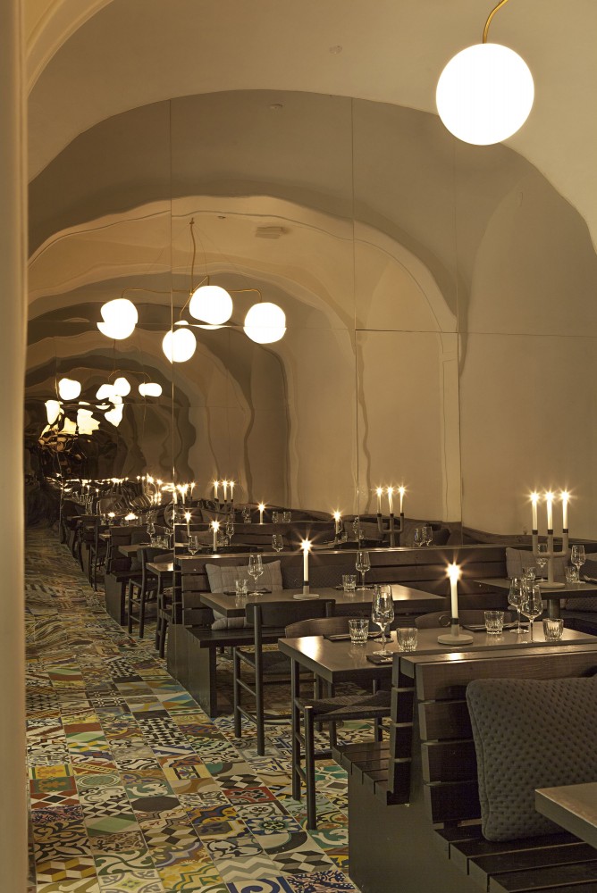 Llama Restaurant & Bar,  | International Design Awards Winners