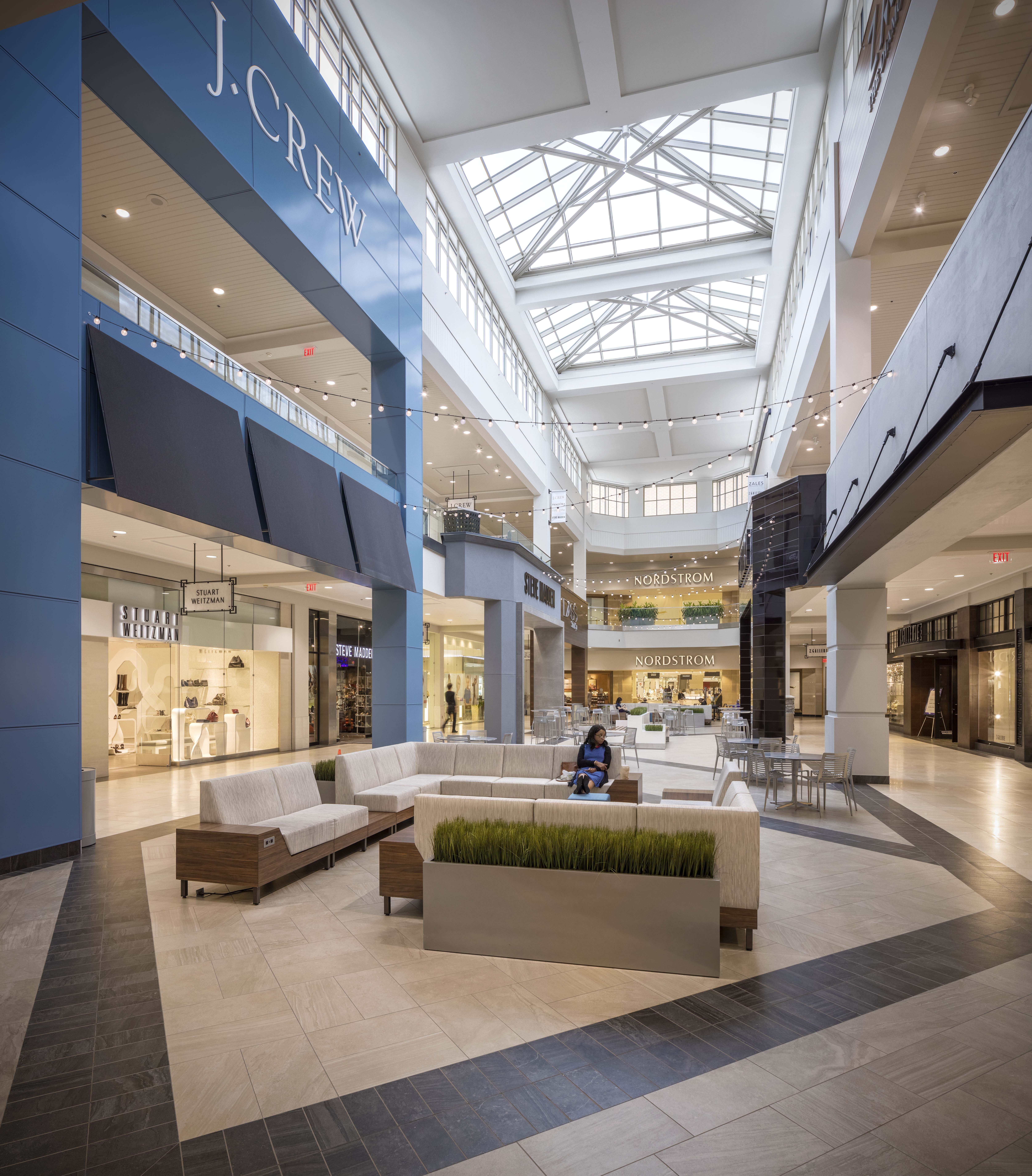 Perimeter Mall, Architecture Design Collaborative | International Design Awards Winners