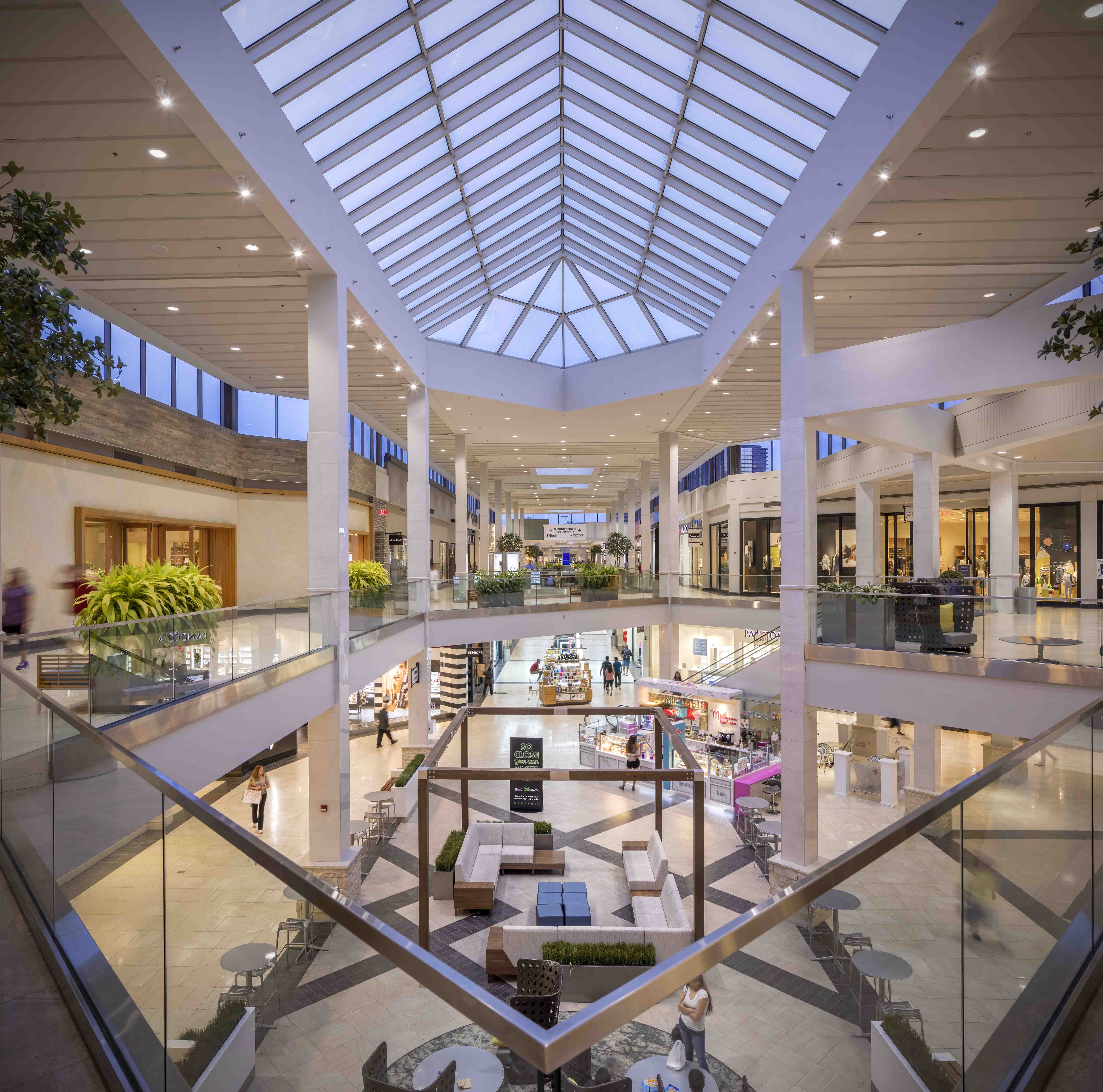 Perimeter Mall, Architecture Design Collaborative | International Design Awards Winners