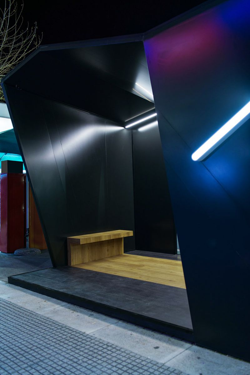 Info kiosk Open mall , MMAV architects | International Design Awards Winners