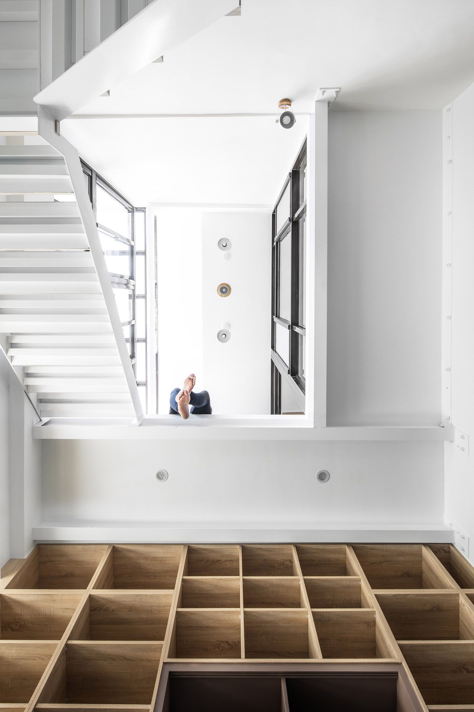 Transcending in Formation, An.Design | International Design Awards Winners