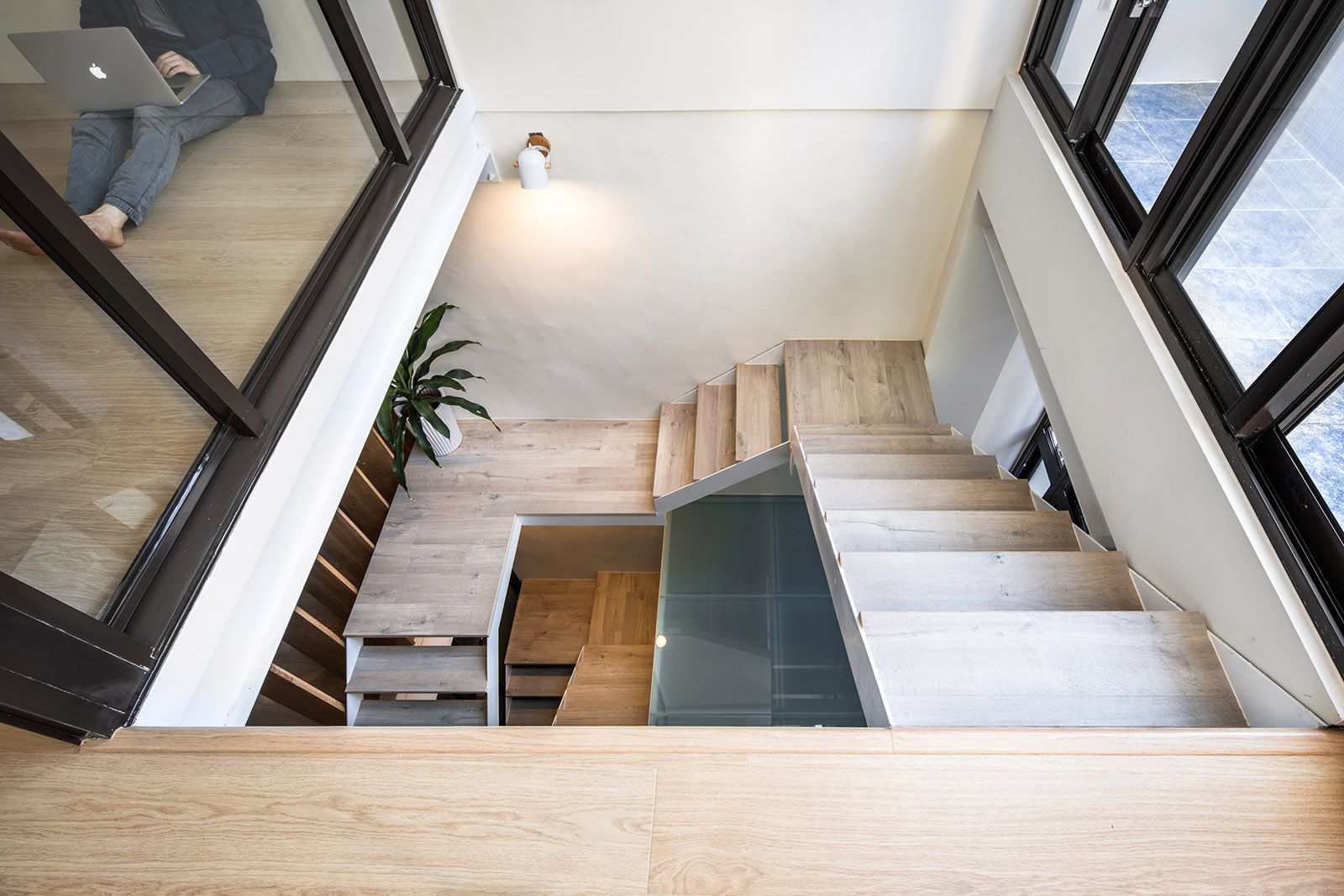 Transcending in Formation, An.Design | International Design Awards Winners