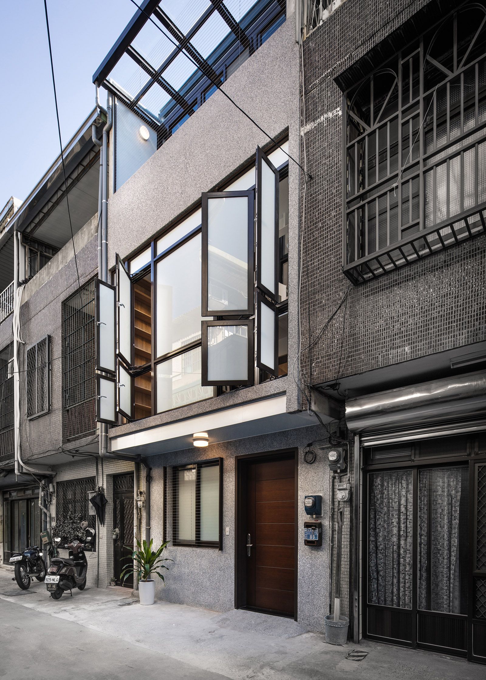 Transcending in Formation, An.Design | International Design Awards Winners