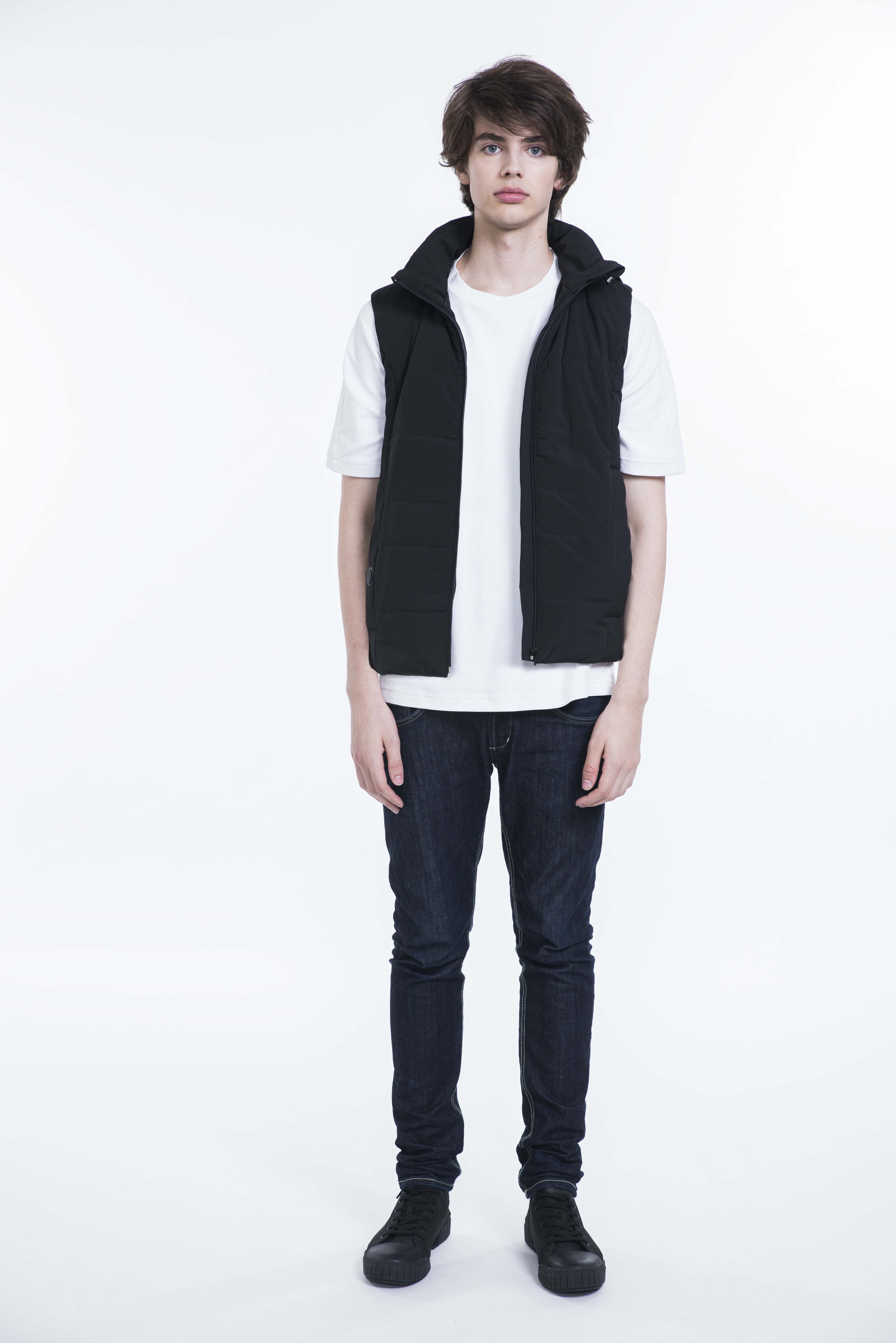 Permanent 99% Germs Killing Instant Warming Vest, A.L.P.S. Design Limited | International Design Awards Winners