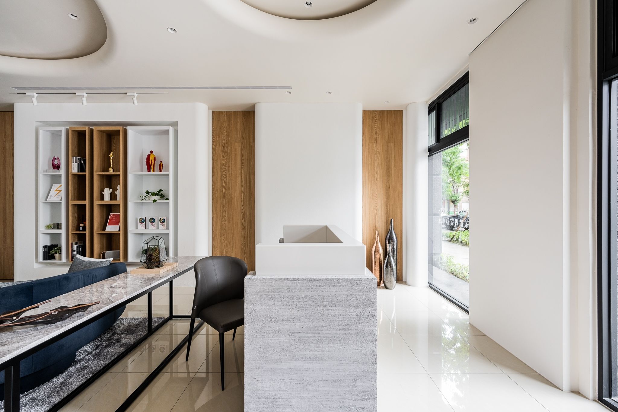 Enjoy the Tone of Art – Sincere Villa, Ego Design Studio | International Design Awards Winners