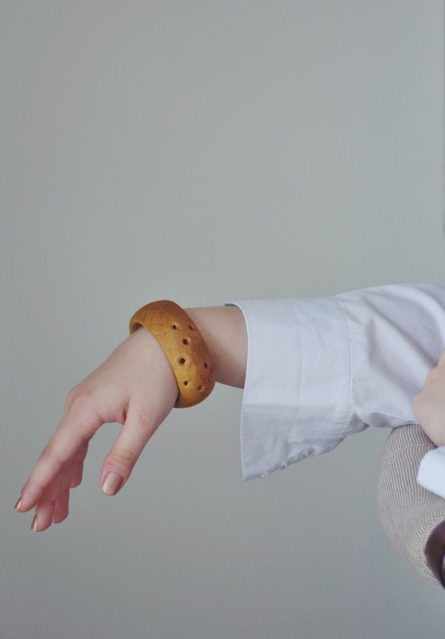 DO LA bracelet,  | International Design Awards Winners