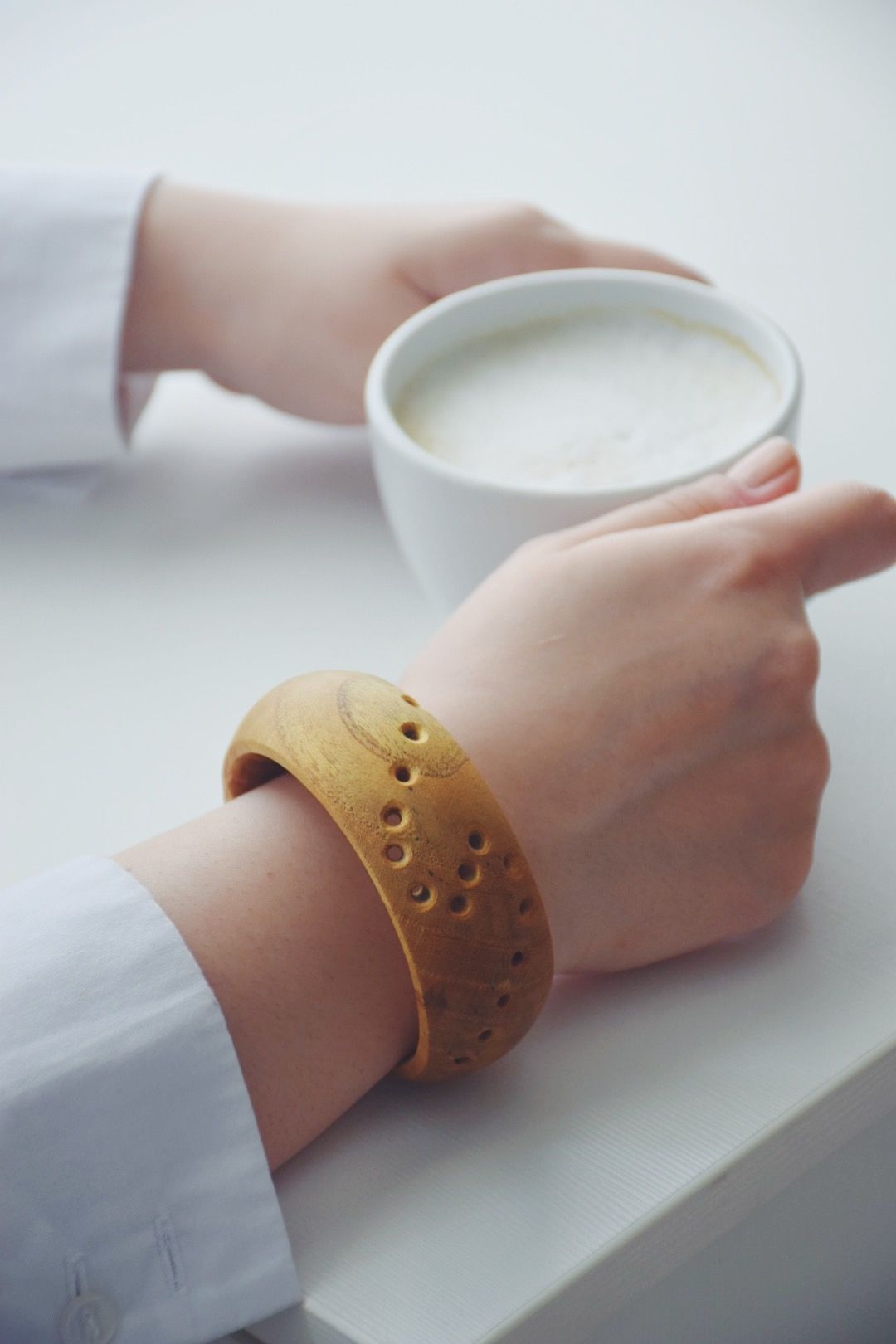 DO LA bracelet,  | International Design Awards Winners