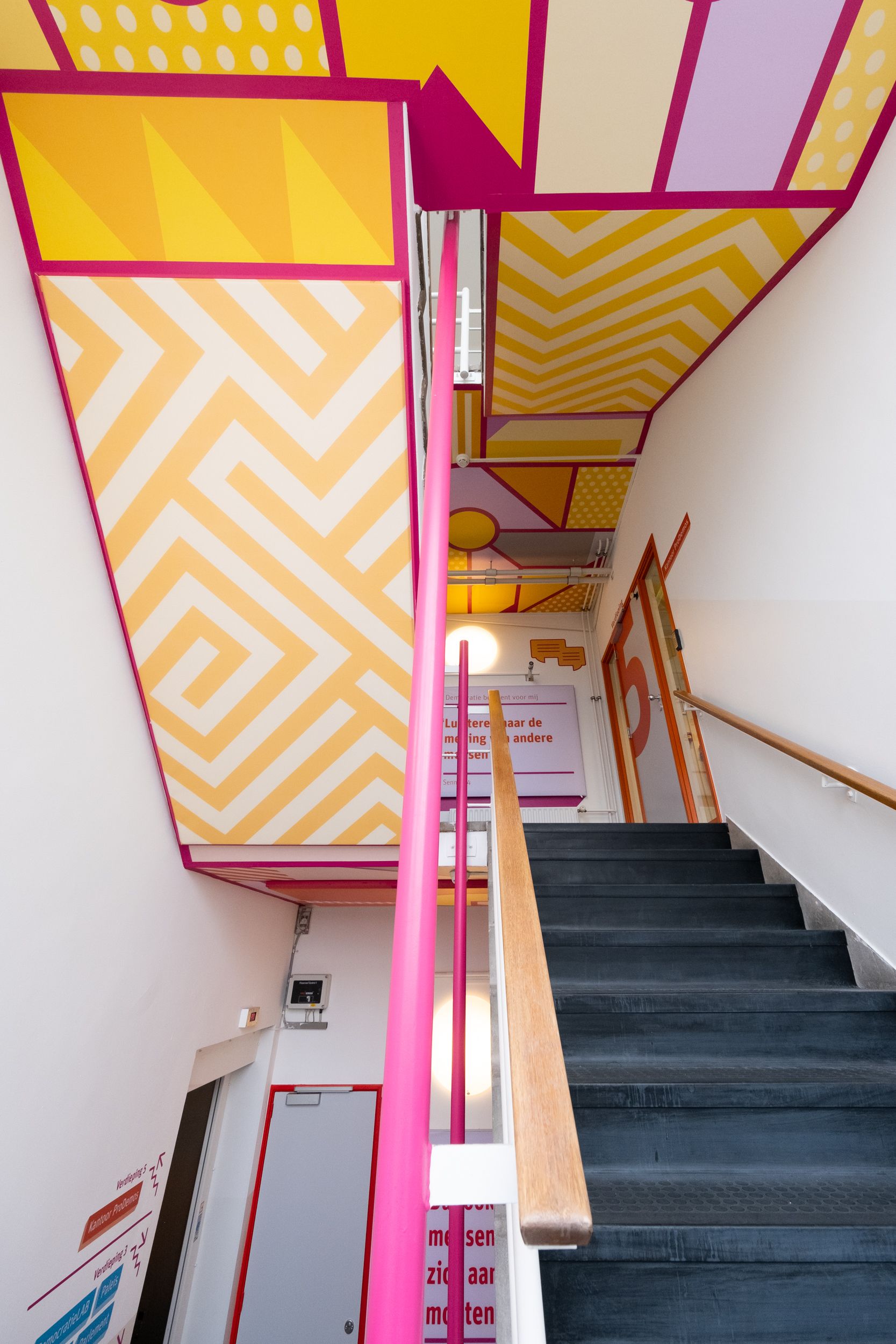 Colorful journey: stairwell signing, Studio Duel | International Design Awards Winners