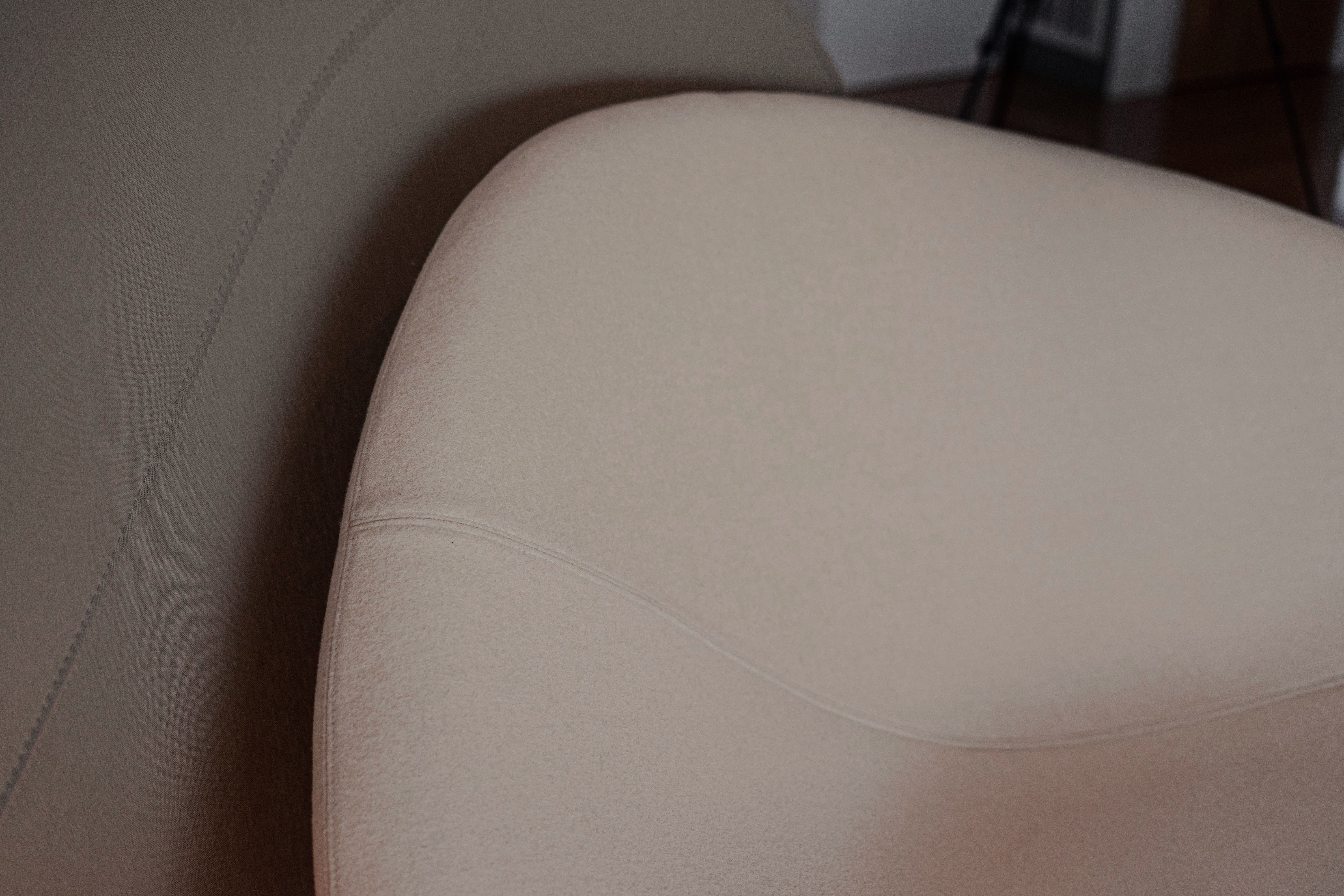 Hermitage Sofa , ArtCenter College of Design | International Design Awards Winners