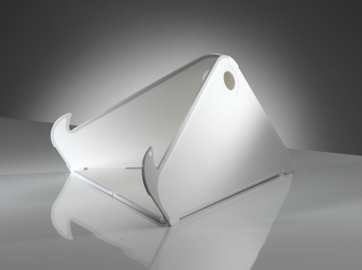 Oripura, Colebrook Bosson Saunders | International Design Awards Winners