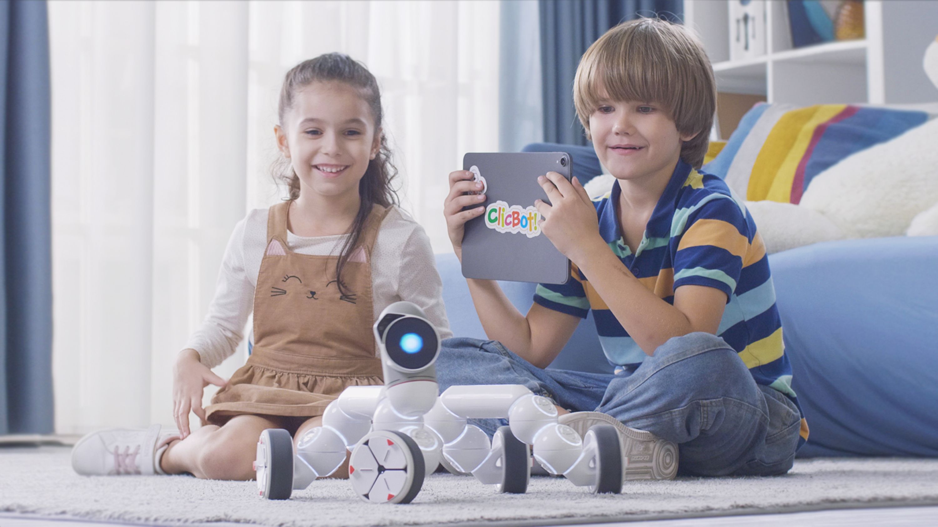 ClicBot, Beijing Ke Yi Technology Со., Ltd | International Design Awards Winners