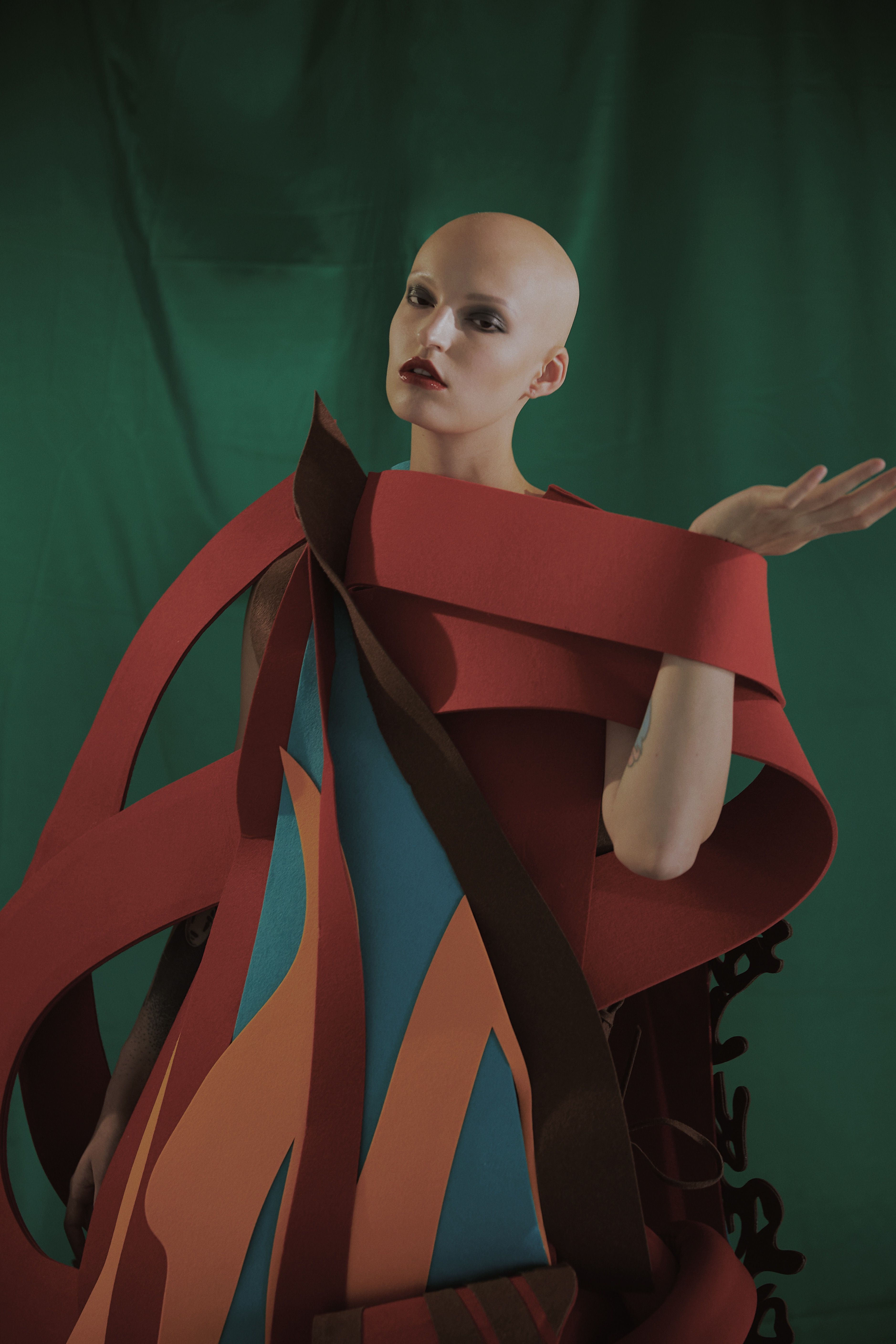 The thinker is the thinker think,  | International Design Awards Winners