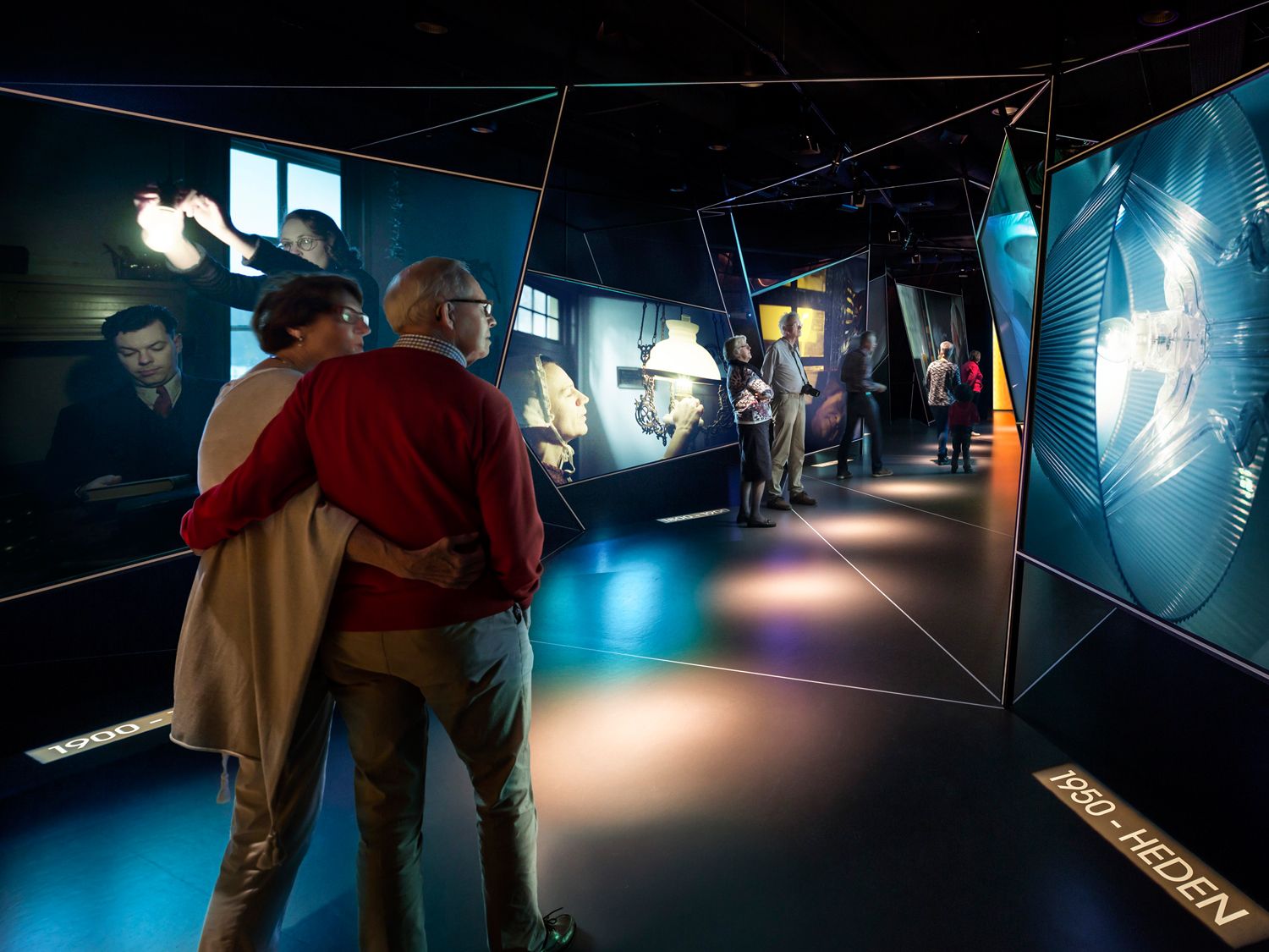 The Canon of Dutch History, Kossmann.Dejong | International Design Awards Winners