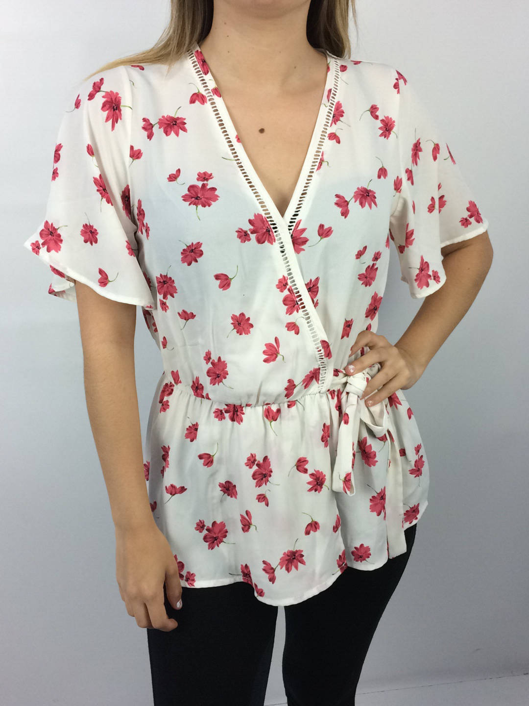 Ripley - BLUSA SIENNA SKY S BLANCO FLORES