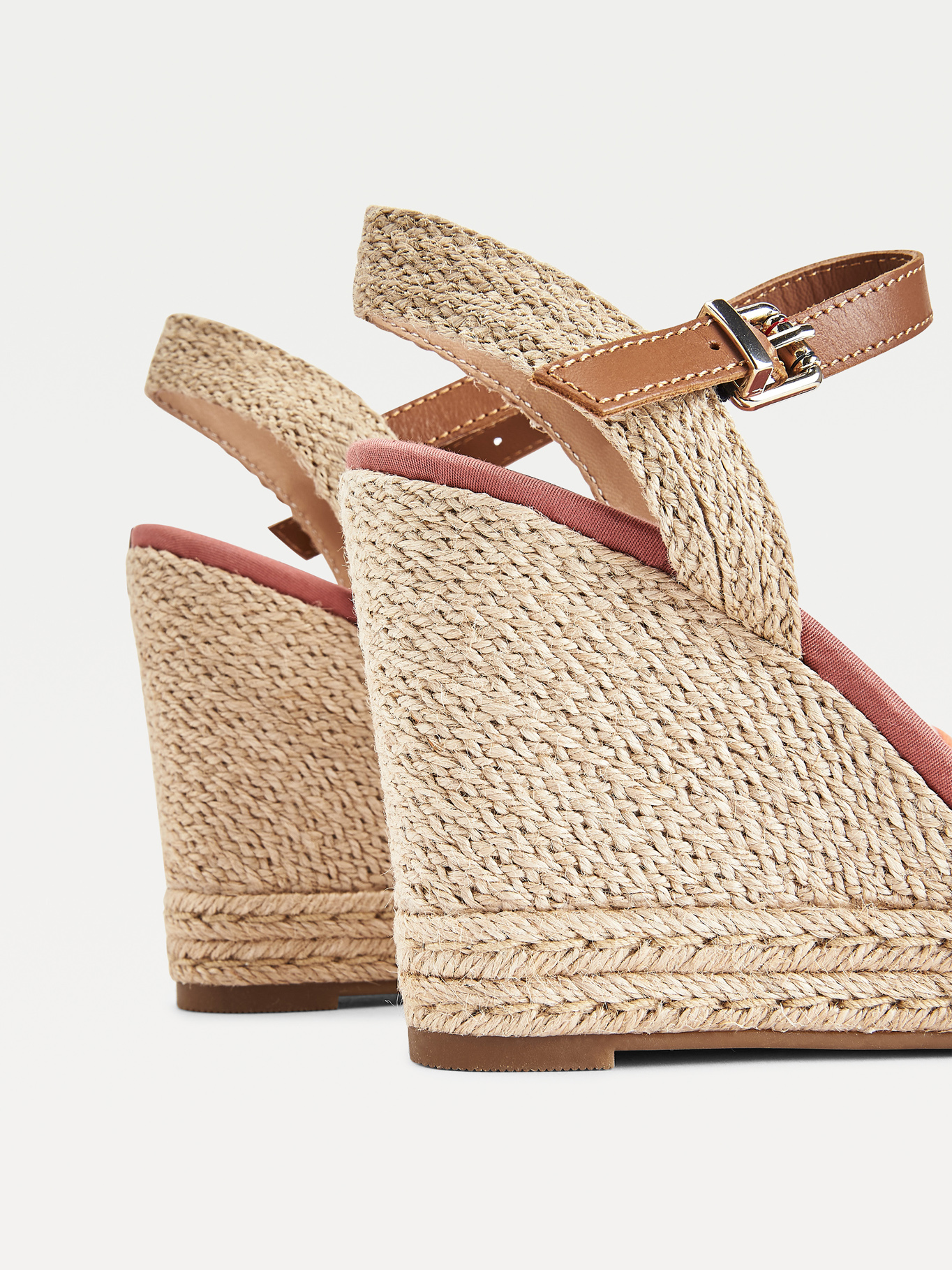 Ripley - SANDALIAS PLATAFORMA TH ARTISANAL