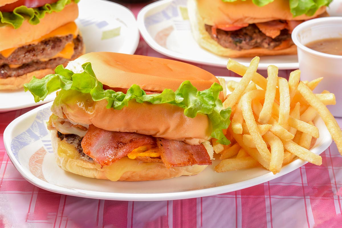 ハッピーバーガーレストラン 豊橋市 レストラン ブラジル料理 Goo地図