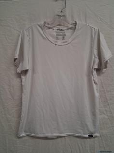 Patagonia Men's White T-Shirt Size Medium Made in Mexico