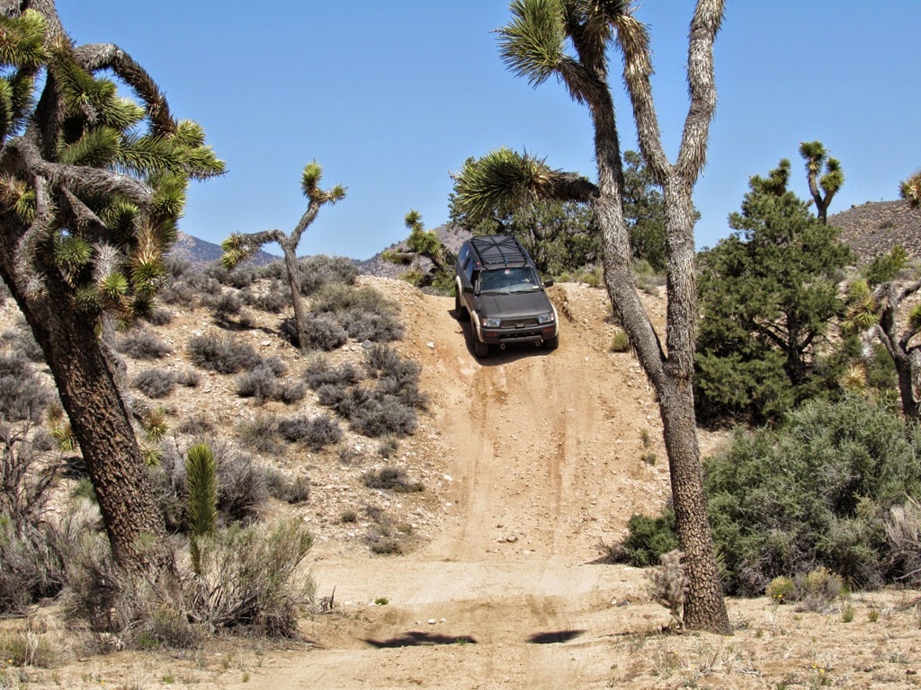 2N02 Burns Canyon California Offroad Trail