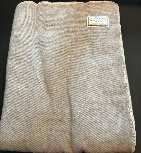 100% wool blanket (gray)