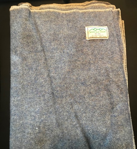 100% wool blanket (blue)