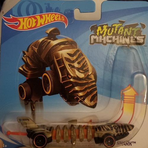 hot wheels street shark
