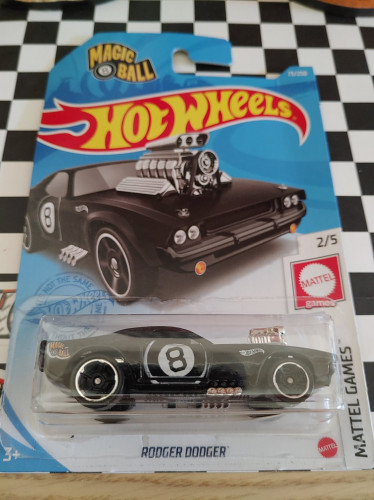 Hot Wheels Rodger Dodger Magic 8 Ball Mattel Games As I See It Yes