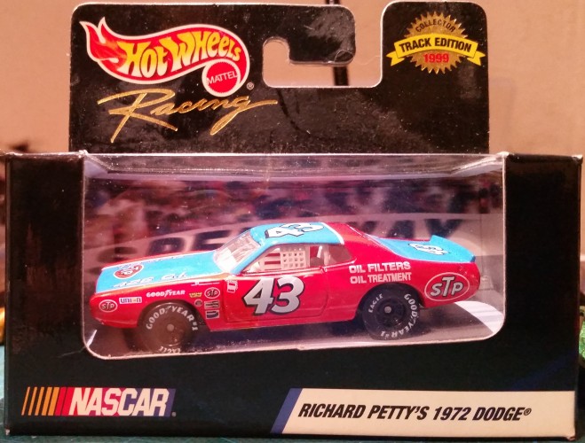 HOT WHEELS HILLS DEPT STORE RICHARD PETTY CUMMINS DODGE FREE SHIPPING!