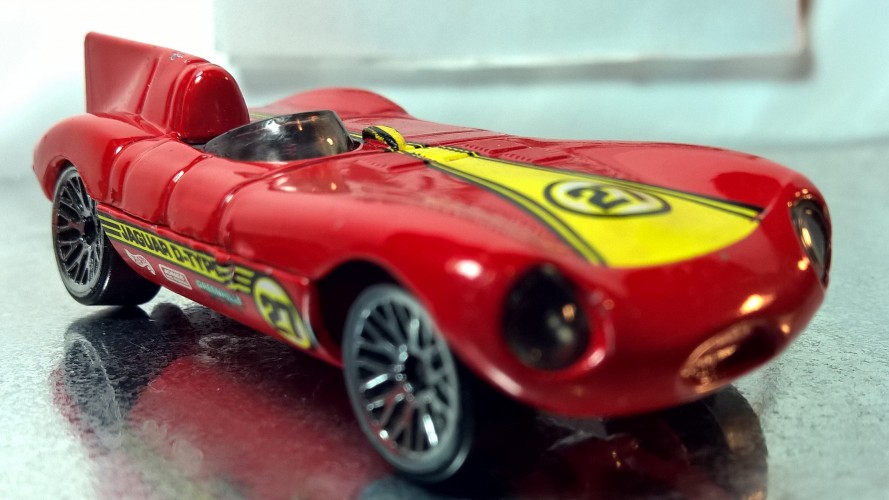 hot wheels jaguar d type