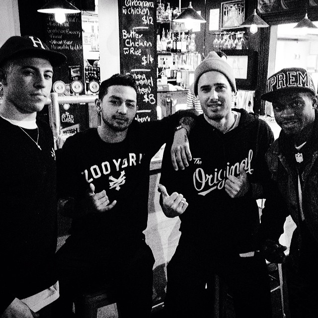 The crew chilling with Oz lege