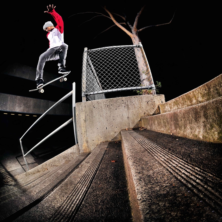 TOMMY SLAM RAW #194