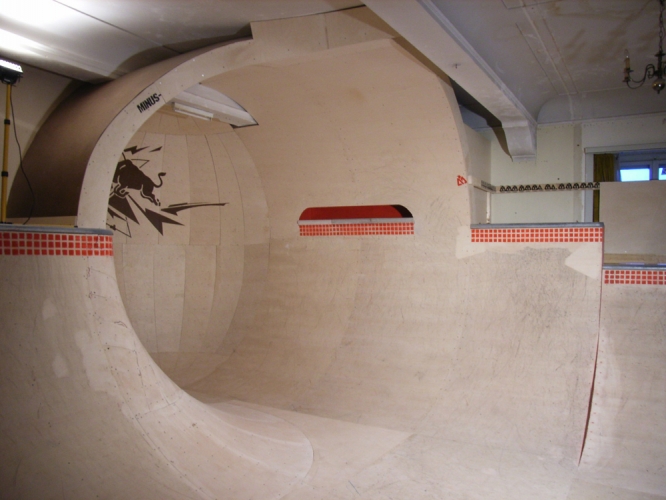 Shit I would like to skate.