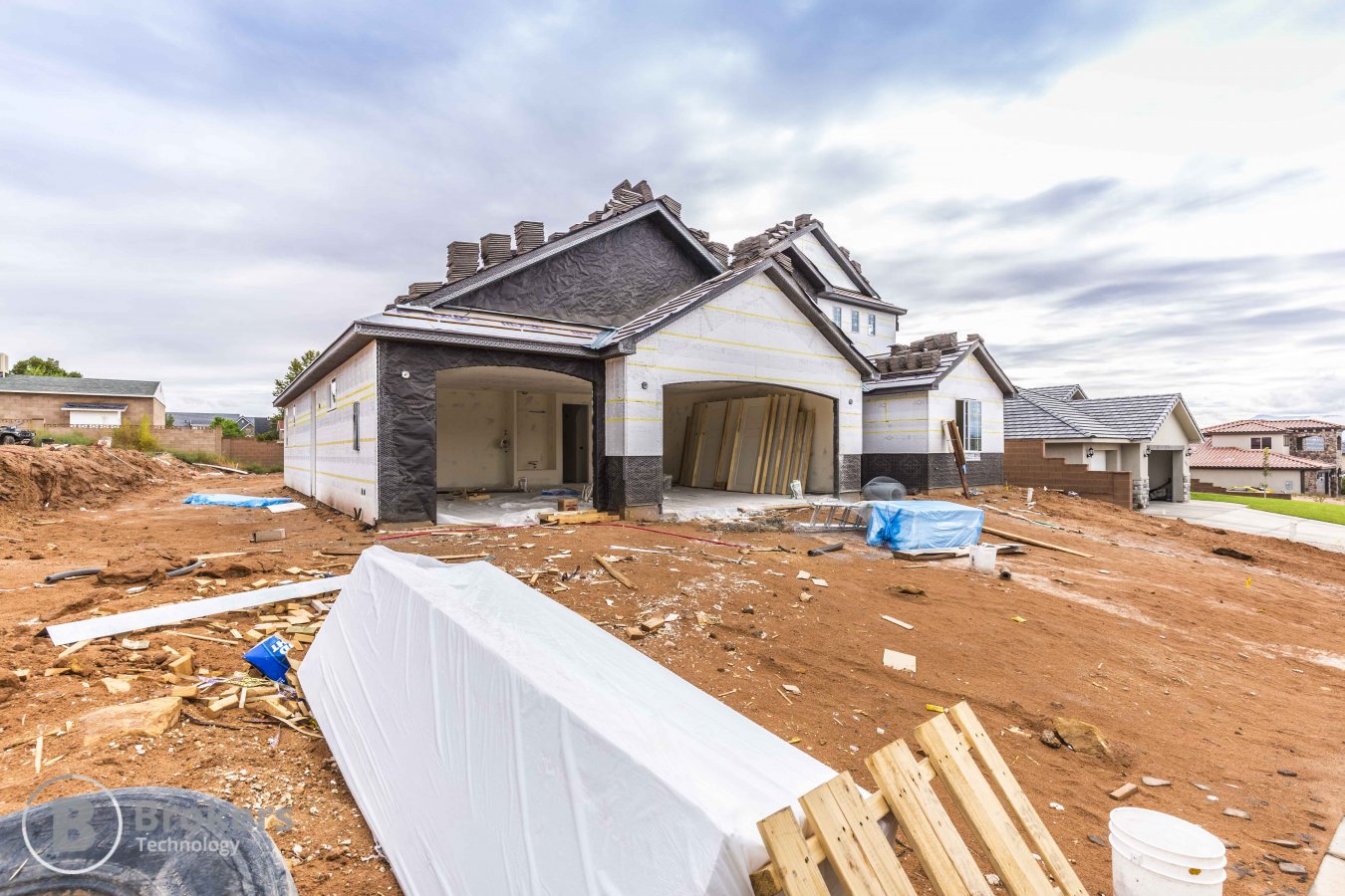 27461 Beautiful home on developing street in popular Little Valley. Large backyard. Front landscaping and walls on all 3 sides. 5th bedroom can be used as an office. For additional property and agent information click the virtual tour link below.
