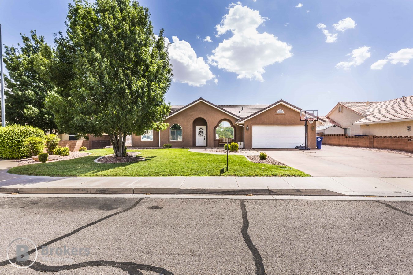 27914 Do you need 4 bedrooms? Come check out this super cute single family home! This home is very clean and well maintained. Large open great room & kitchen area. Roomy master suite with walk-in-closet, jetted tub and separate shower. Big backyard with fully enclosed block wall. NO hoa or dues to pay. Close to parks & walking trails. For additional property and agent information click the virtual tour link below.