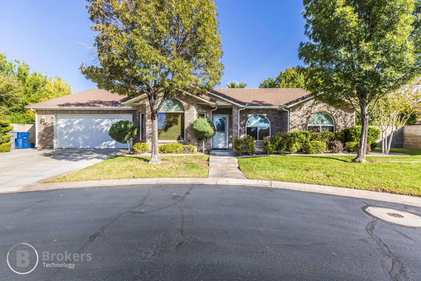 28737 Come see this cute home located in the South Field Estates Subdivision. This is a 55 & Older community. Large open functional floor plan with plenty of cupboards, closets and shelving for storage. Quiet secluded backyard with mature landscaping. Great location for someone that wants to be within minutes of shopping, churches and hospital. Easy to show!