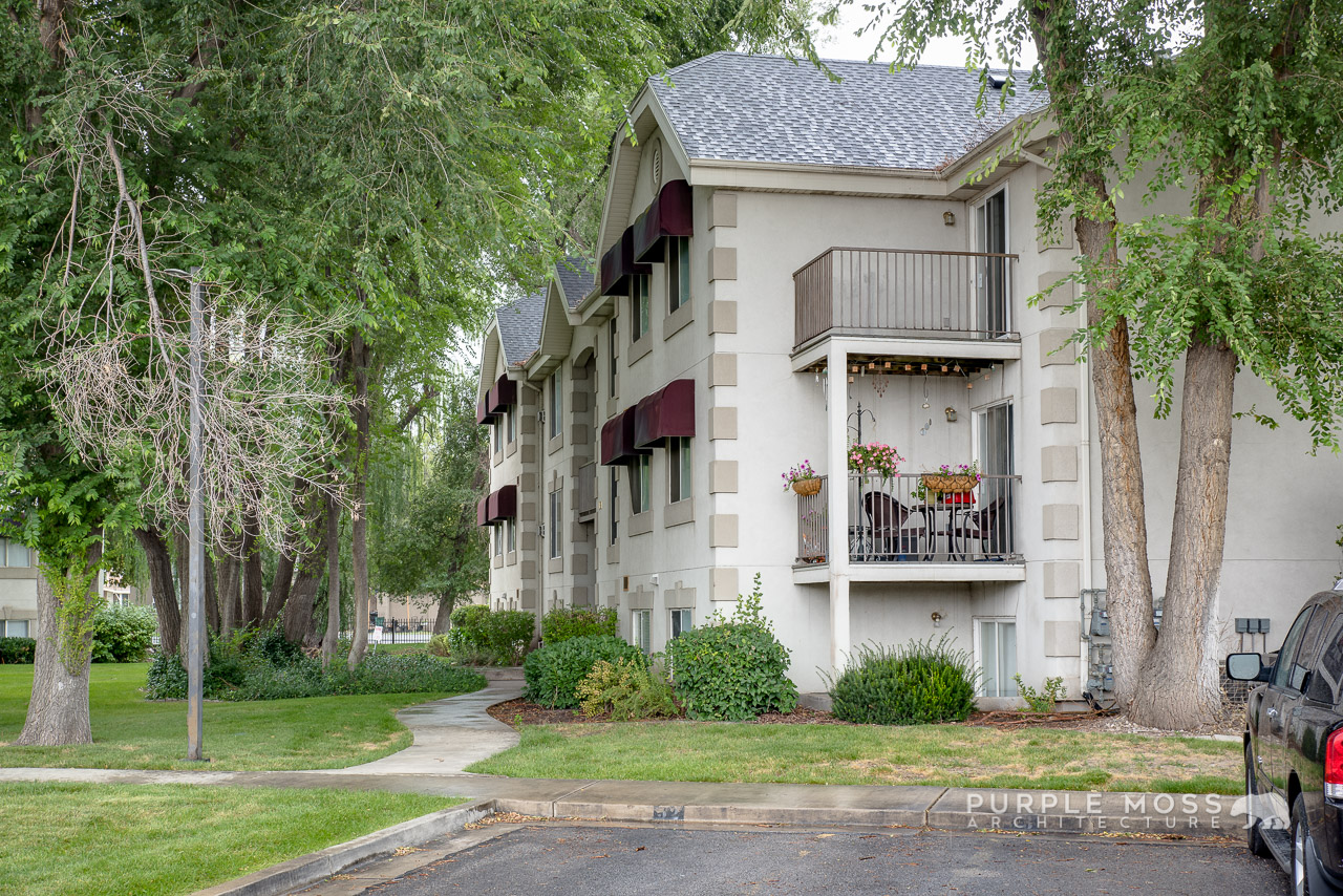 21704 GREAT LOCATION! Close to I-15, shopping, restaurants, schools, Provo downtown. Beautifully landscaped with mature trees and a small stream. There is a basketball court, playground and picnic area. Incredible opportunity for first time home buyers and investors!