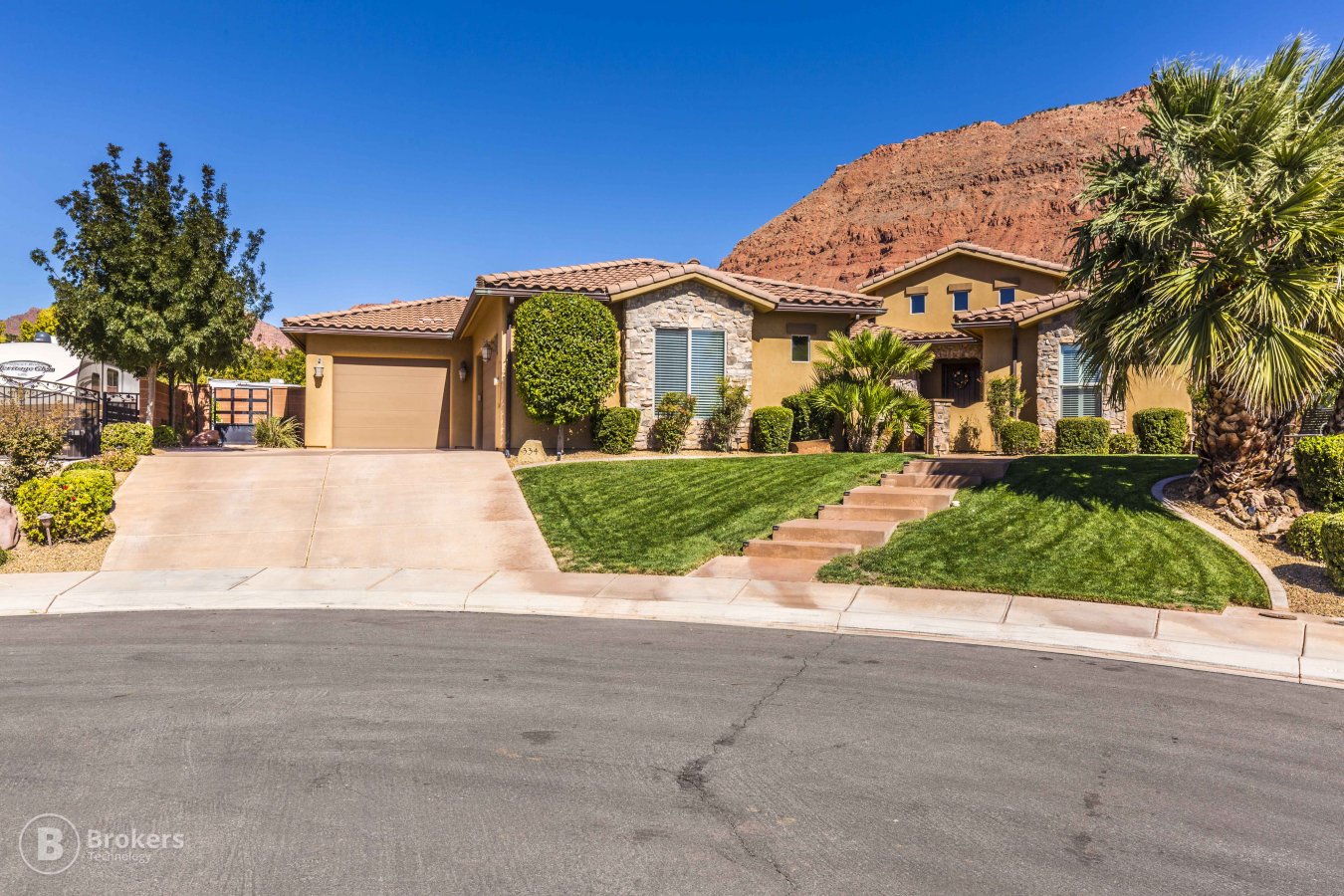 334 N Eagle Cove