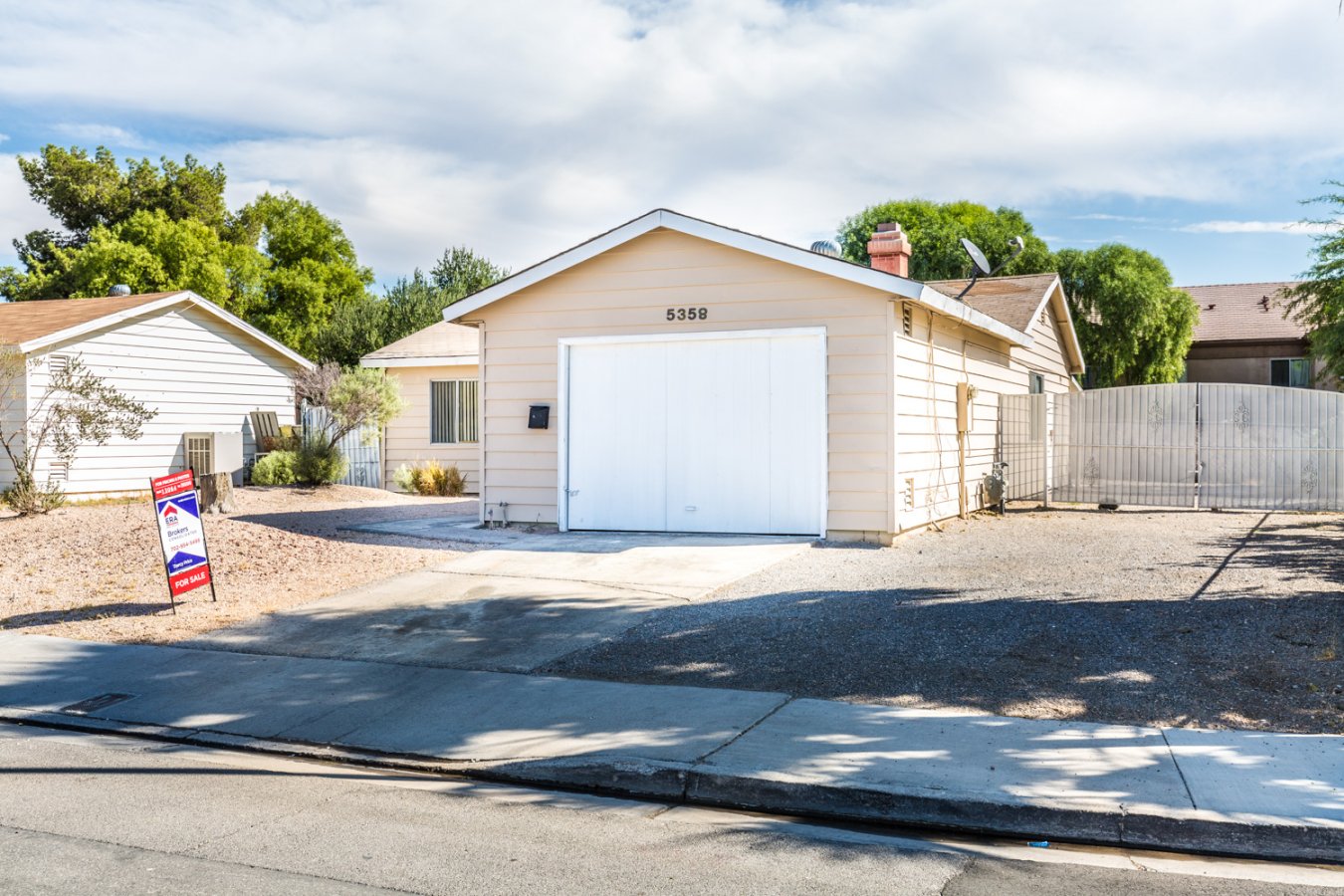 22275 Home has newer AC, granite kitchen counter tops, flowing, exterior paint. Pool has been filled in. Garage has been converted.