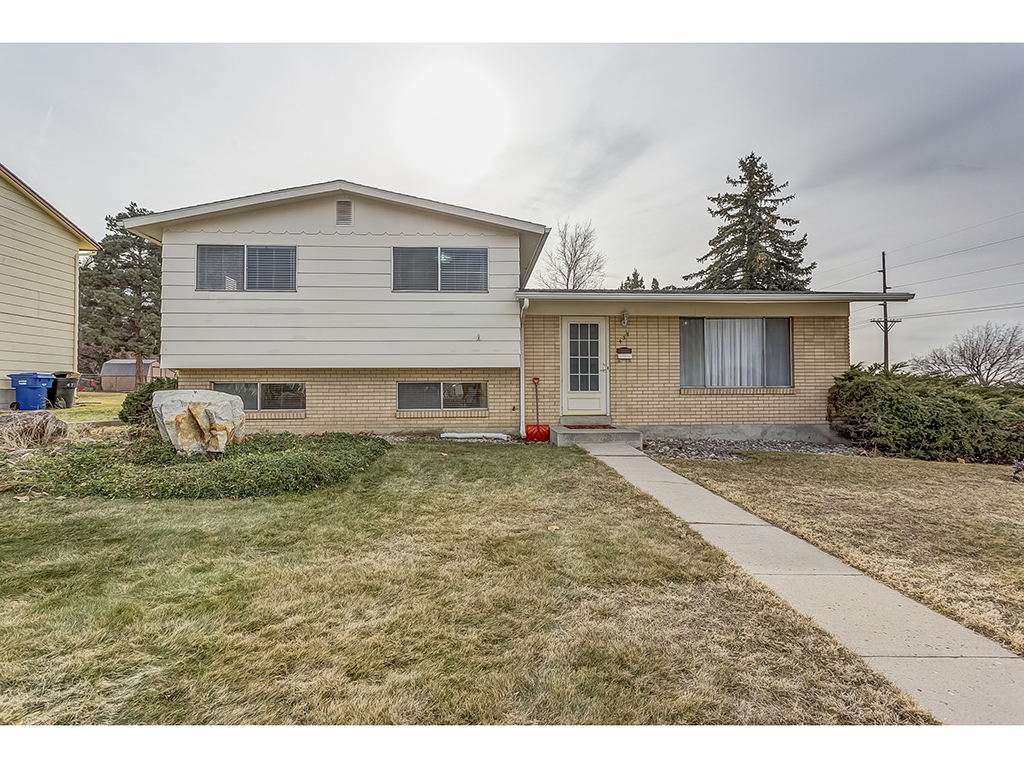 Come view this welcoming split-level home with new carpet, new flooring, new paint, and two bathrooms that were beautifully remodeled just days ago! From the minute you step into the updated entryway with its large closet, to the sunny south facing dining nook, you will feel at home. On the upper level, relax in the newly remodeled master bedroom with 2 large closets, along with 2 additional bedrooms and the updated full bath with tub/shower combo and dual sink vanity. The inviting main level features a large living area with kitchen, walk-in pantry and sliding door access to the backyard patio, shed, and space for garden and fruit trees. A unique feature of this backyard is the fresh smelling laundry that can come from the clothesline! Enjoy another large living space in the lower level with an office nook, storage closet, 4th bedroom/craft room, laundry area, and the 2nd updated bathroom with gorgeous spa-like tiled shower. The 2 car garage has built in shelves and a workbench. UTOPIA fiber optics provides fast internet. 75 minutes of water irrigation shares, 2x week, greatly reduce your summer water costs. Conveniently located close to Box Elder High School, downtown Brigham City, city parks, the Natatorium, and the Brigham City Outdoor Pool with easy access to I-15. This gem won’t last long!