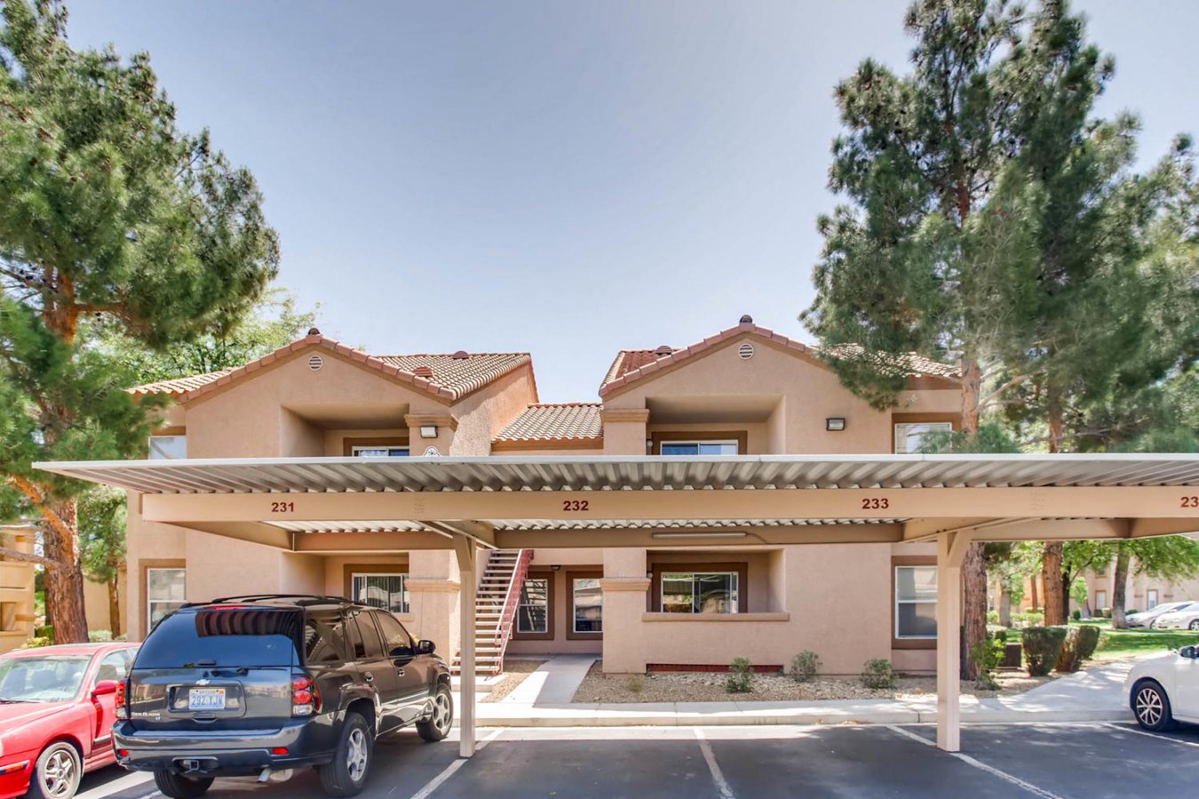 25596 FANTASTIC, ROOMY CONDO 15 MINUTES FROM THE STRIP! GREAT LOCATION, LARGE ROOMS, GATED COMMUNITY, FULL SIZE WASHER AND DRYER, ENERGY EFFICIENT DOUBLE PANE WINDOWS, BALCONY WITH STORAGE, APPLIANCES INCLUDING STAINLESS STEEL APPLIANCES IN KITCHEN INCLUDED, COMMUNITY HAS POOL, GREEN BELTS, REC ROOM AND GYM. PLEASE CHECK OUT THE VIRTUAL TOUR