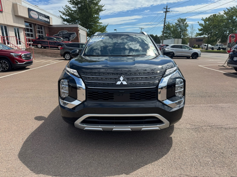 Mitsubishi Outlander PHEV 2023 - Image 2