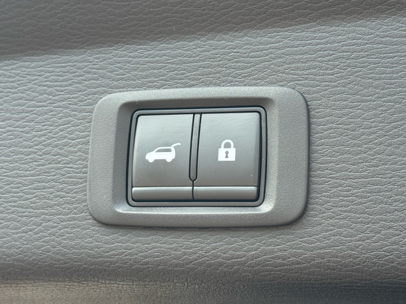 Mitsubishi Outlander PHEV 2023 - Image 29