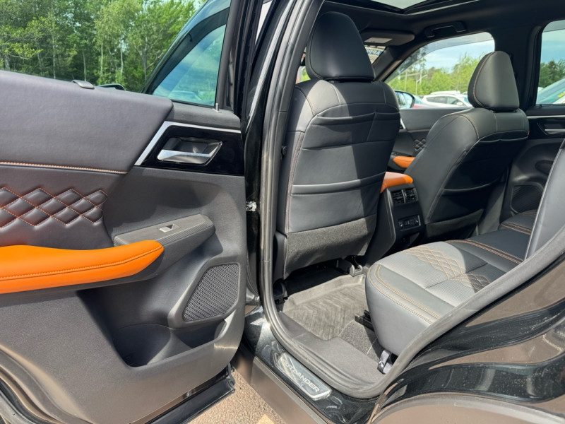 Mitsubishi Outlander PHEV 2023 - Image 25