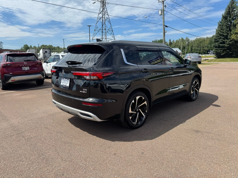 Mitsubishi Outlander PHEV 2023 - Image 5