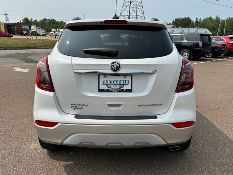Buick Encore 2017 - Image 4