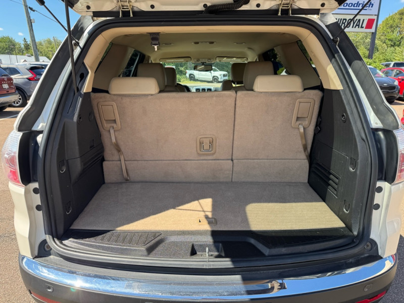 GMC Acadia 2012 - Image 27