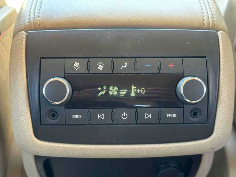 GMC Acadia 2012 - Image 26