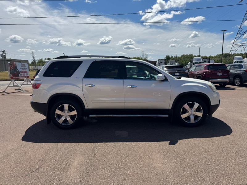 GMC Acadia 2012 - Image 4